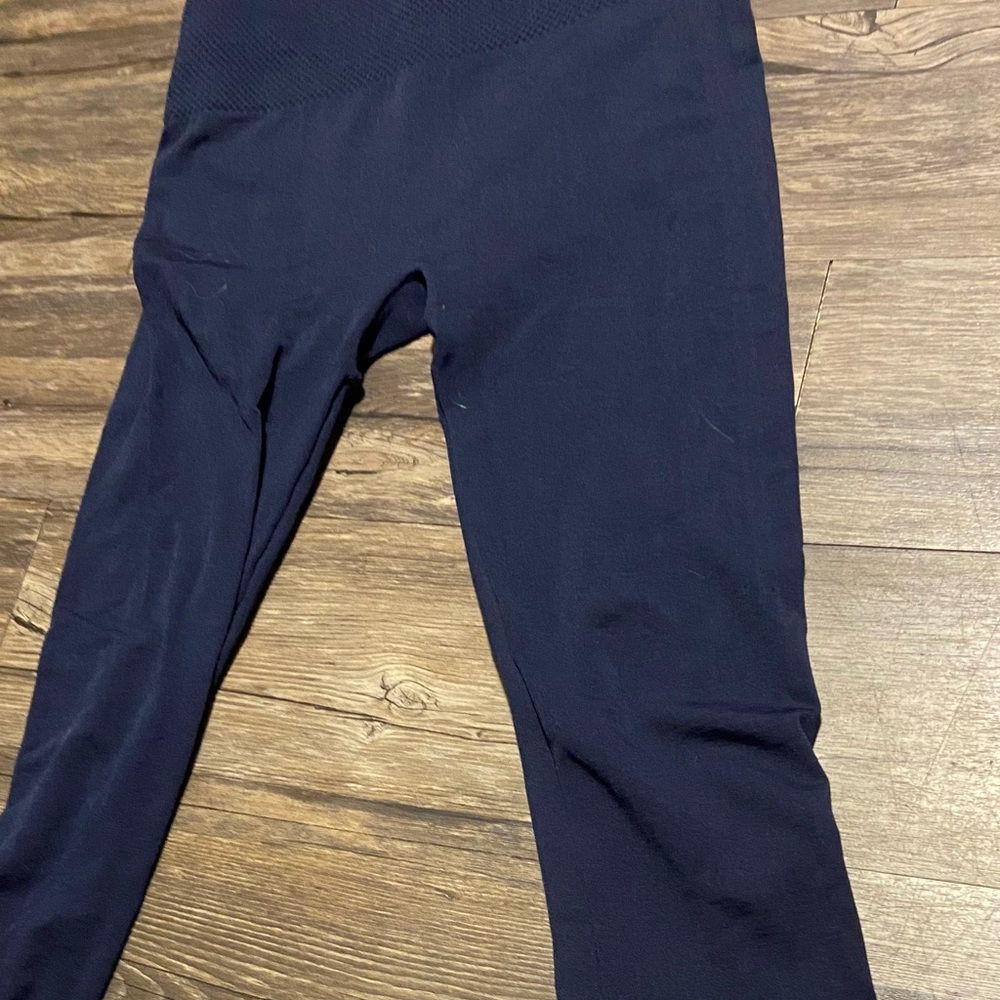 navy leggings, super cute with tshirts and dresses